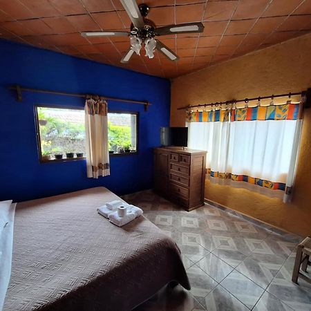 Hotel Posada Casa Las Gaviotas テポストラン エクステリア 写真